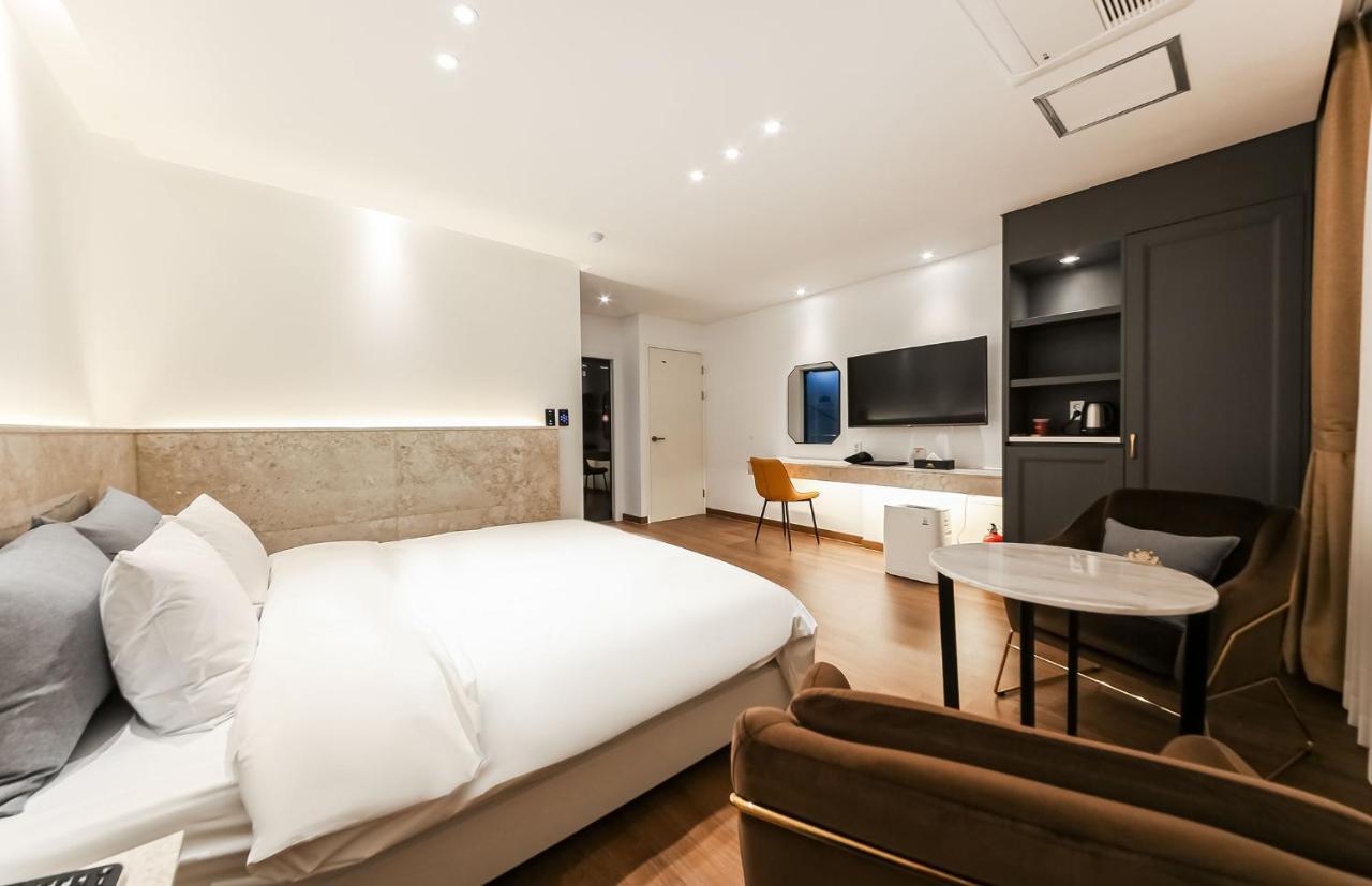 Noble Stay Hotel Кванджу Экстерьер фото