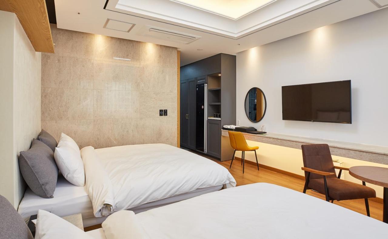 Noble Stay Hotel Кванджу Экстерьер фото